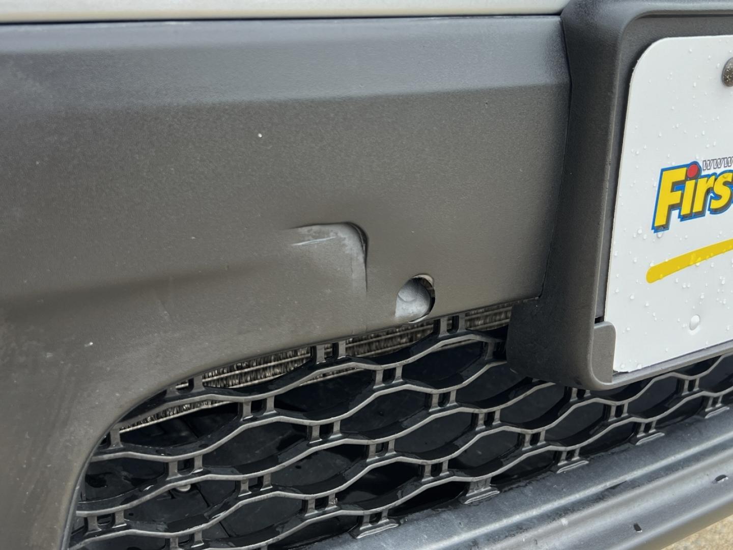 2019 SILVER /Black Cloth JEEP RENEGADE LATITUDE (ZACNJABB5KP) with an 2.4L 4 Cyl. engine, Automatic transmission, located at 506 S. Kingshighway, Cape Girardeau, MO, 63703, (573) 235-5000, 37.294991, -89.553635 - 2019 Jeep Renegade Latitude 76xxx miles Front Wheel Drive 2.4L 4 Cyl. Automatic Backup Camera Bluetooth Cruise Power Windows/Locks/Mirrors We have financing available and we accept trades! Fill out a credit application on our website or come by today! If you have any questions, give us a c - Photo#38