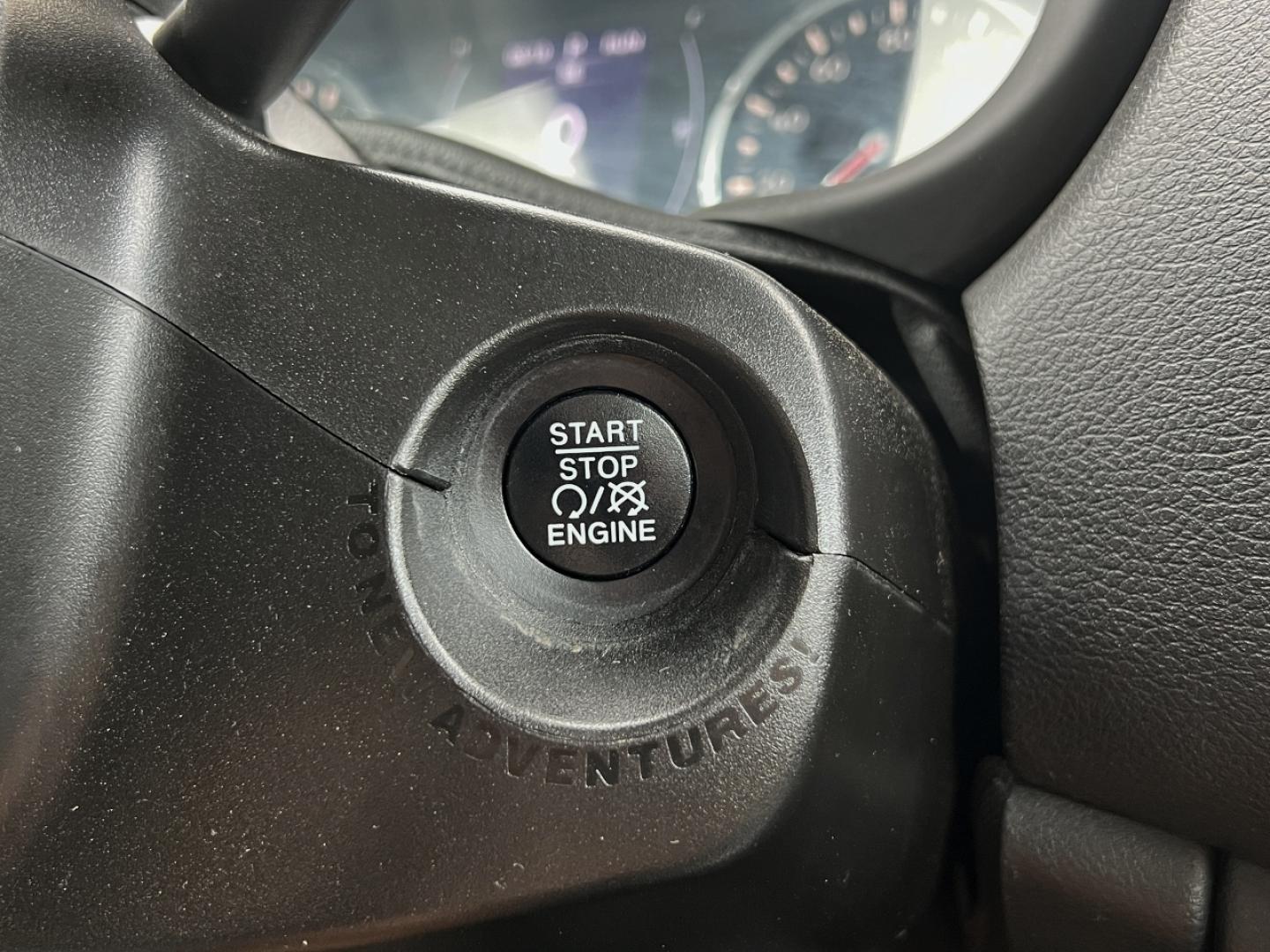 2019 SILVER /Black Cloth JEEP RENEGADE LATITUDE (ZACNJABB5KP) with an 2.4L 4 Cyl. engine, Automatic transmission, located at 506 S. Kingshighway, Cape Girardeau, MO, 63703, (573) 235-5000, 37.294991, -89.553635 - 2019 Jeep Renegade Latitude 76xxx miles Front Wheel Drive 2.4L 4 Cyl. Automatic Backup Camera Bluetooth Cruise Power Windows/Locks/Mirrors We have financing available and we accept trades! Fill out a credit application on our website or come by today! If you have any questions, give us a c - Photo#20