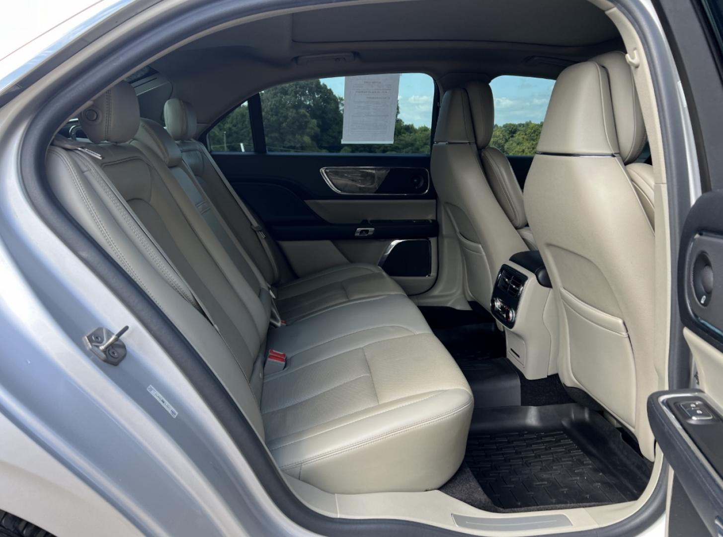 2018 SILVER /Tan Leather Lincoln Continental Reserve AWD (1LN6L9NC3J5) with an 3.0L V6 engine, Automatic transmission, located at 506 S. Kingshighway, Cape Girardeau, MO, 63703, (573) 235-5000, 37.294991, -89.553635 - 2018 Lincoln Continental Reserve 100xxx miles All Wheel Drive 3.0L V6 Automatic Leather Navigation Power/Heated/Cooled Seats Heated Rear Seats Heating Steering Wheel Backup Camera Sunroof Bluetooth Remote Start Cruise Power Windows/Locks/Mirrors We have financing available and we acc - Photo#21