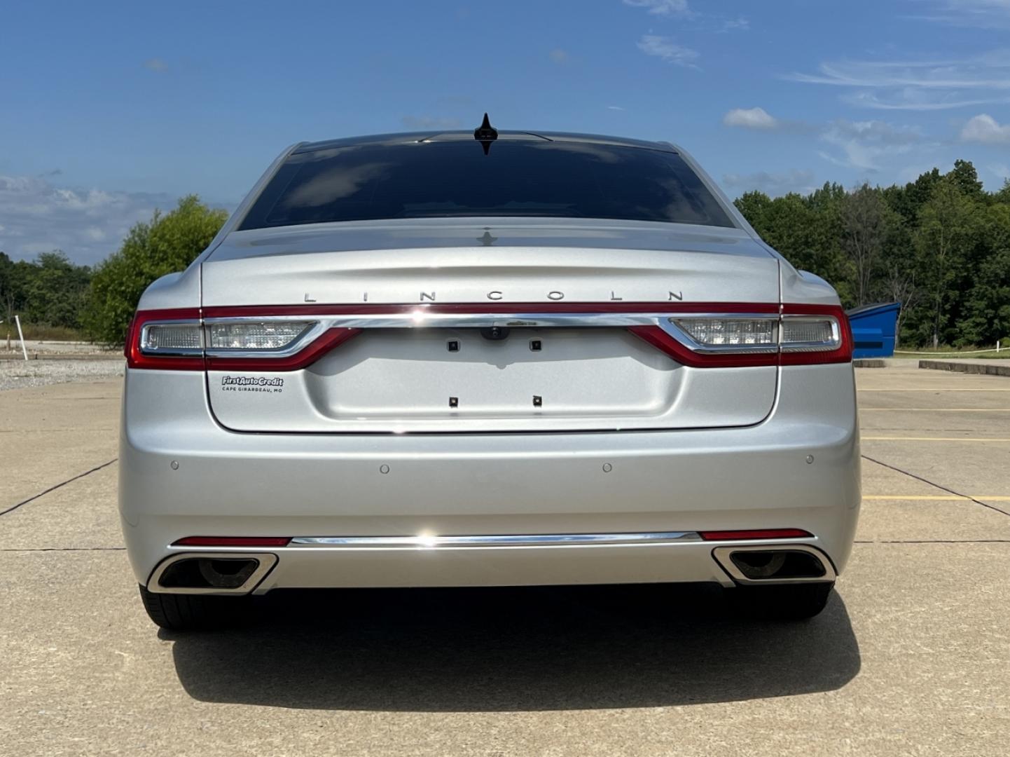 2018 SILVER /Tan Leather Lincoln Continental Reserve AWD (1LN6L9NC3J5) with an 3.0L V6 engine, Automatic transmission, located at 506 S. Kingshighway, Cape Girardeau, MO, 63703, (573) 235-5000, 37.294991, -89.553635 - 2018 Lincoln Continental Reserve 100xxx miles All Wheel Drive 3.0L V6 Automatic Leather Navigation Power/Heated/Cooled Seats Heated Rear Seats Heating Steering Wheel Backup Camera Sunroof Bluetooth Remote Start Cruise Power Windows/Locks/Mirrors We have financing available and we acc - Photo#14
