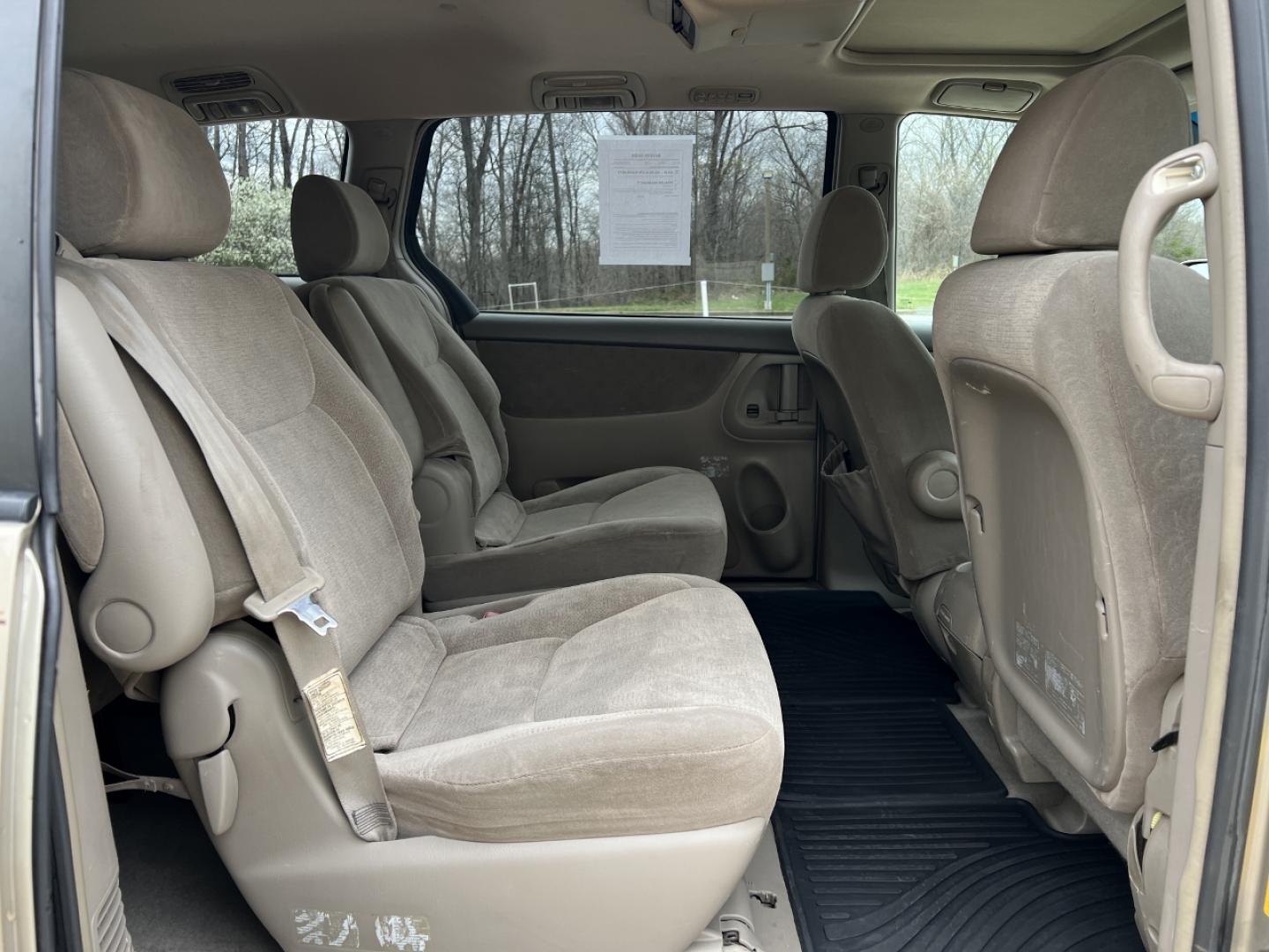 2004 GOLD /Tan Cloth TOYOTA SIENNA XLE (5TDZA22C94S) with an 3.3L V6 engine, Automatic transmission, located at 2990 Old Orchard Rd., Jackson, MO, 63755, 37.354214, -89.612106 - 2004 Toyota Sienna XLE 176xxx miles Front Wheel Drive 3.3L V6 Automatic 3rd Row Power Driver Seat Sunroof Cruise Power Windows/Locks/Mirrors We have financing available and we accept trades! Fill out a credit application on our website or come by today! If you have any questions, give us - Photo#16