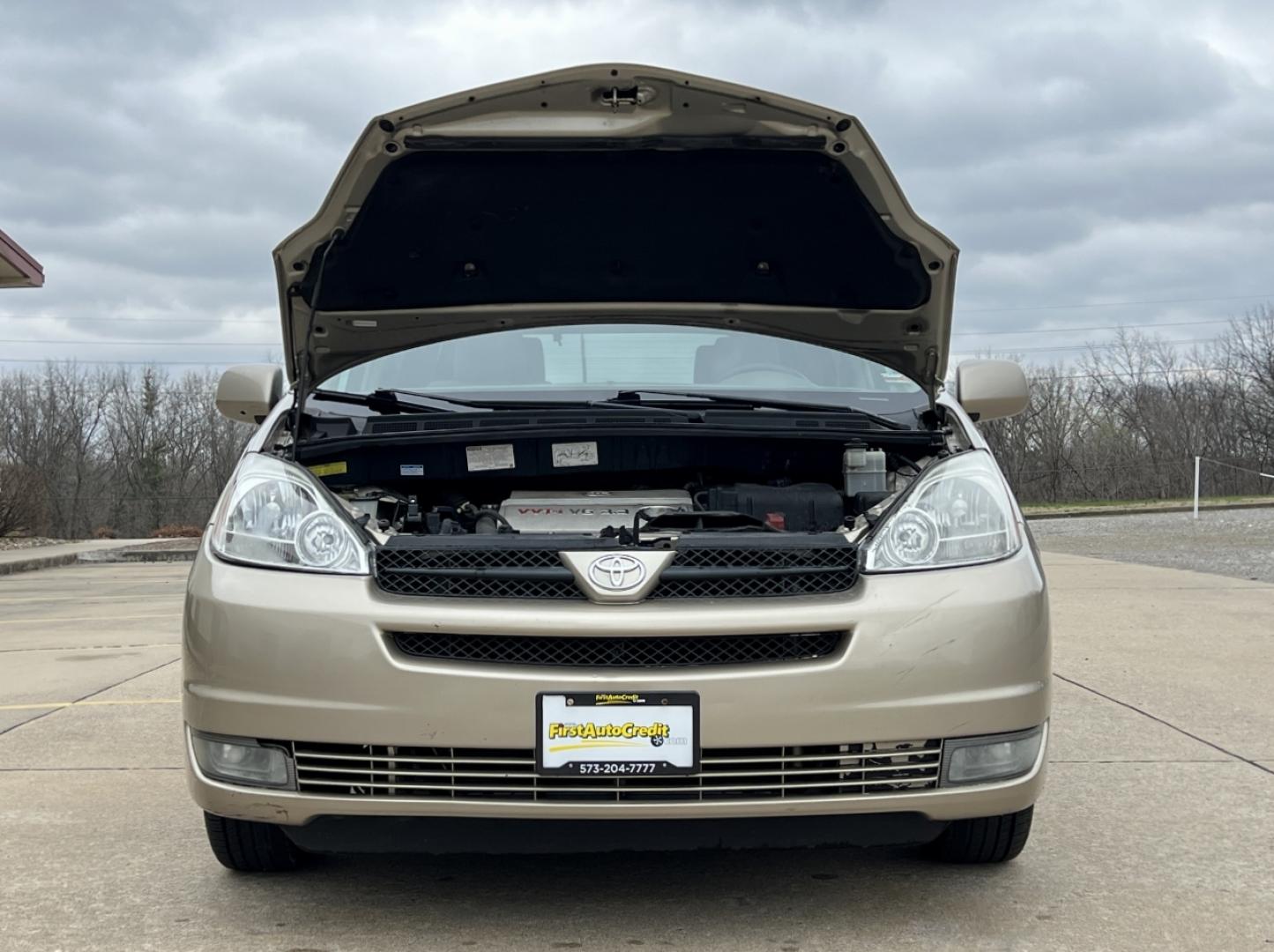 2004 GOLD /Tan Cloth TOYOTA SIENNA XLE (5TDZA22C94S) with an 3.3L V6 engine, Automatic transmission, located at 2990 Old Orchard Rd., Jackson, MO, 63755, 37.354214, -89.612106 - 2004 Toyota Sienna XLE 176xxx miles Front Wheel Drive 3.3L V6 Automatic 3rd Row Power Driver Seat Sunroof Cruise Power Windows/Locks/Mirrors We have financing available and we accept trades! Fill out a credit application on our website or come by today! If you have any questions, give us - Photo#33