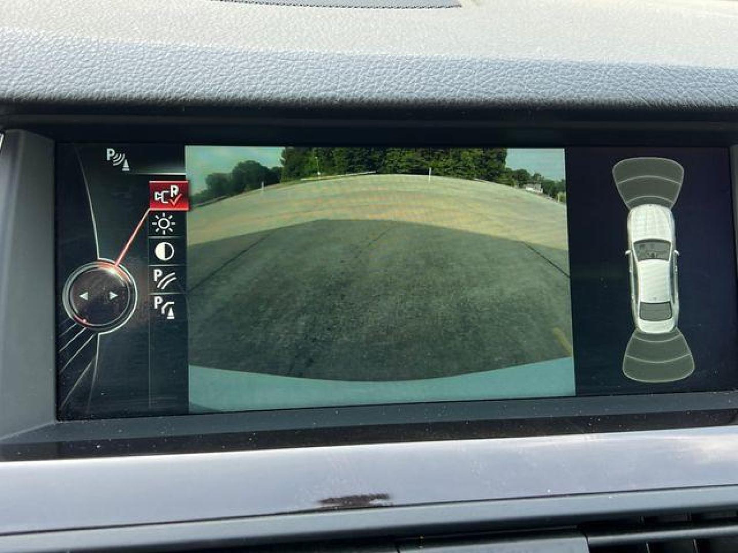 2014 SILVER /Black BMW 535 I (WBA5B1C59ED) with an 3.0L engine, Automatic transmission, located at 2990 Old Orchard Rd., Jackson, MO, 63755, 37.354214, -89.612106 - Photo#3