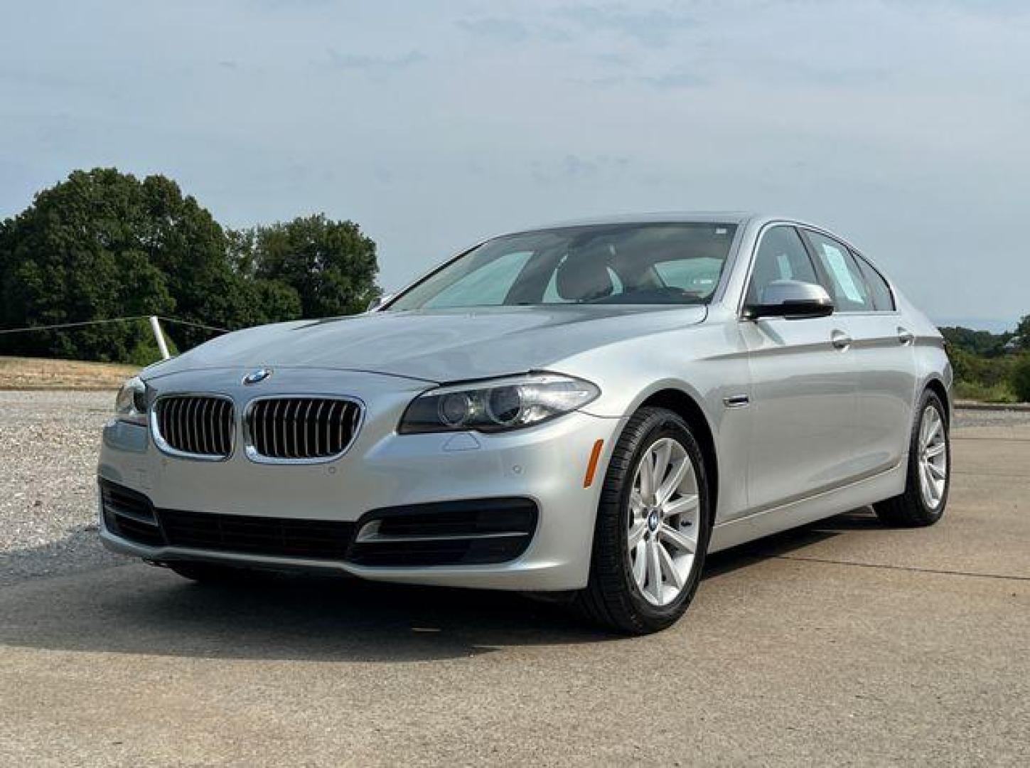 2014 SILVER /Black BMW 535 I (WBA5B1C59ED) with an 3.0L engine, Automatic transmission, located at 2990 Old Orchard Rd., Jackson, MO, 63755, 37.354214, -89.612106 - Photo#8