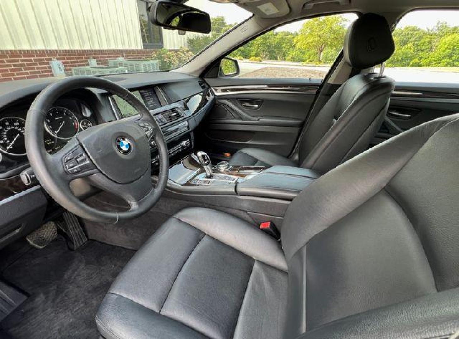 2014 SILVER /Black BMW 535 I (WBA5B1C59ED) with an 3.0L engine, Automatic transmission, located at 2990 Old Orchard Rd., Jackson, MO, 63755, 37.354214, -89.612106 - Photo#15