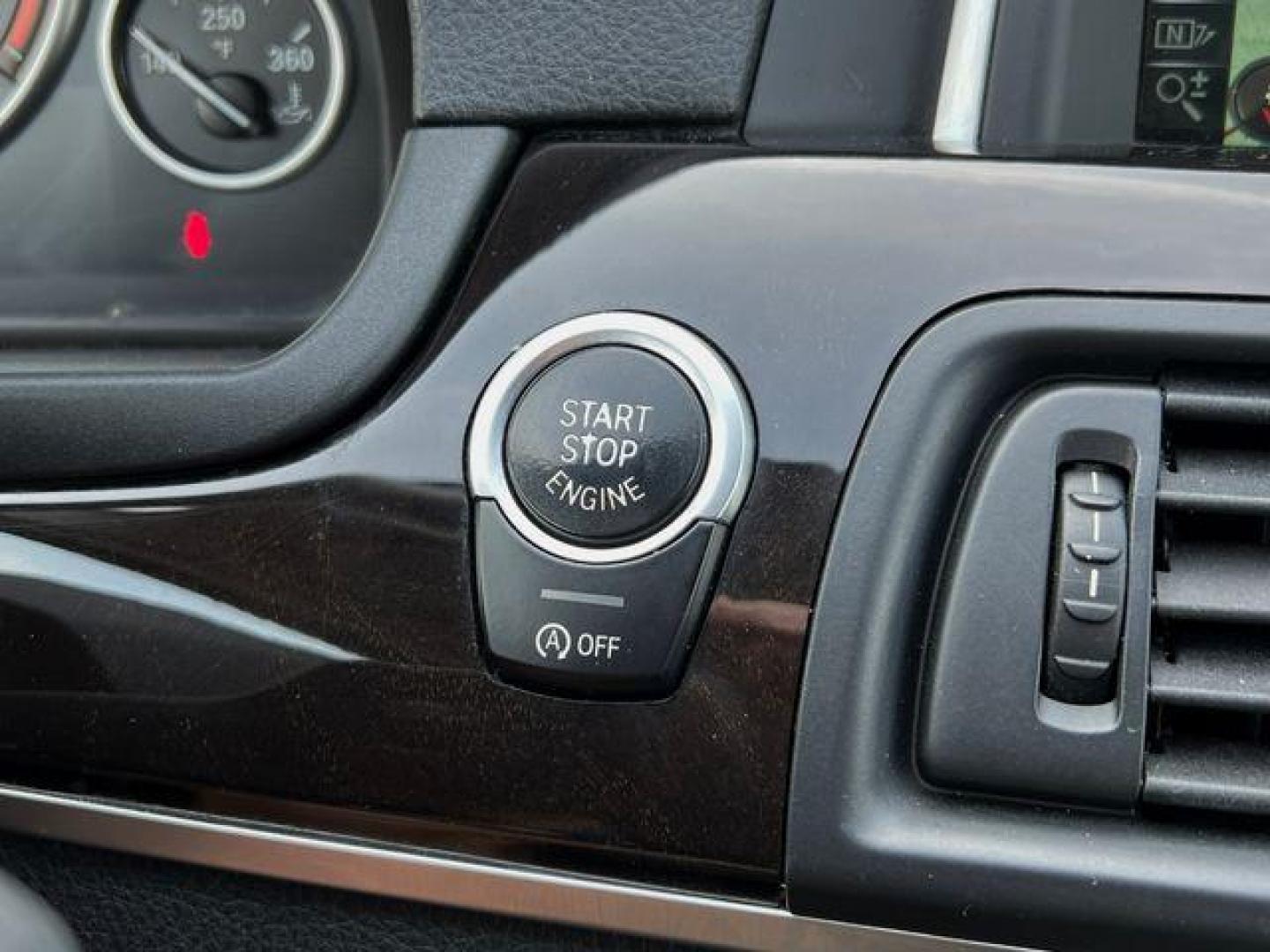 2014 SILVER /Black BMW 535 I (WBA5B1C59ED) with an 3.0L engine, Automatic transmission, located at 2990 Old Orchard Rd., Jackson, MO, 63755, 37.354214, -89.612106 - Photo#27