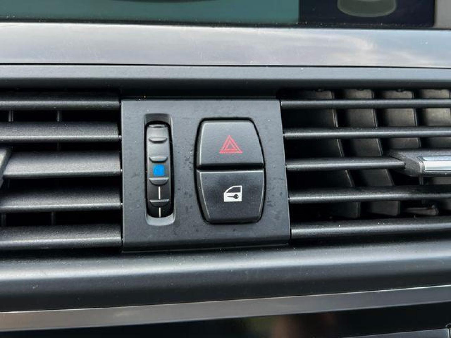 2014 SILVER /Black BMW 535 I (WBA5B1C59ED) with an 3.0L engine, Automatic transmission, located at 2990 Old Orchard Rd., Jackson, MO, 63755, 37.354214, -89.612106 - Photo#30