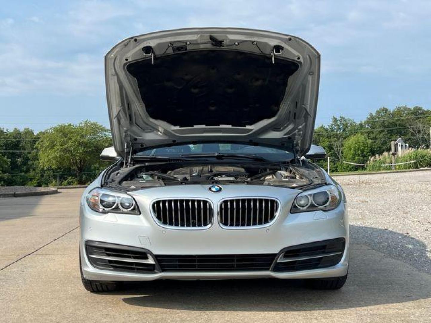 2014 SILVER /Black BMW 535 I (WBA5B1C59ED) with an 3.0L engine, Automatic transmission, located at 2990 Old Orchard Rd., Jackson, MO, 63755, 37.354214, -89.612106 - Photo#36