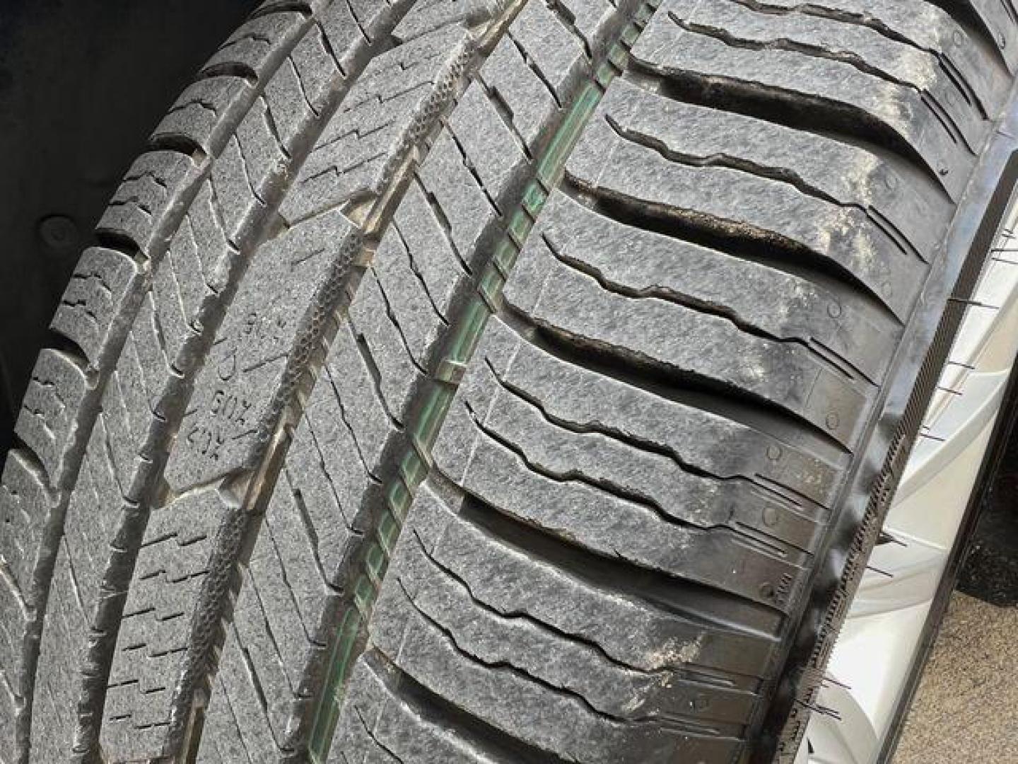 2014 SILVER /Black BMW 535 I (WBA5B1C59ED) with an 3.0L engine, Automatic transmission, located at 2990 Old Orchard Rd., Jackson, MO, 63755, 37.354214, -89.612106 - Photo#39