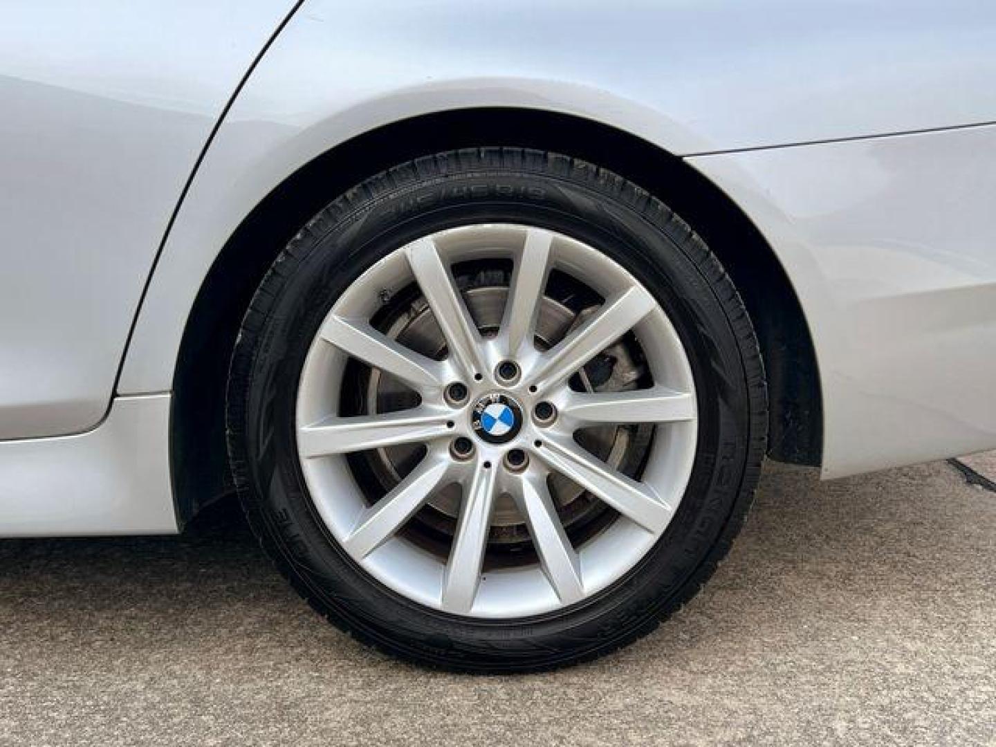 2014 SILVER /Black BMW 535 I (WBA5B1C59ED) with an 3.0L engine, Automatic transmission, located at 2990 Old Orchard Rd., Jackson, MO, 63755, 37.354214, -89.612106 - Photo#40