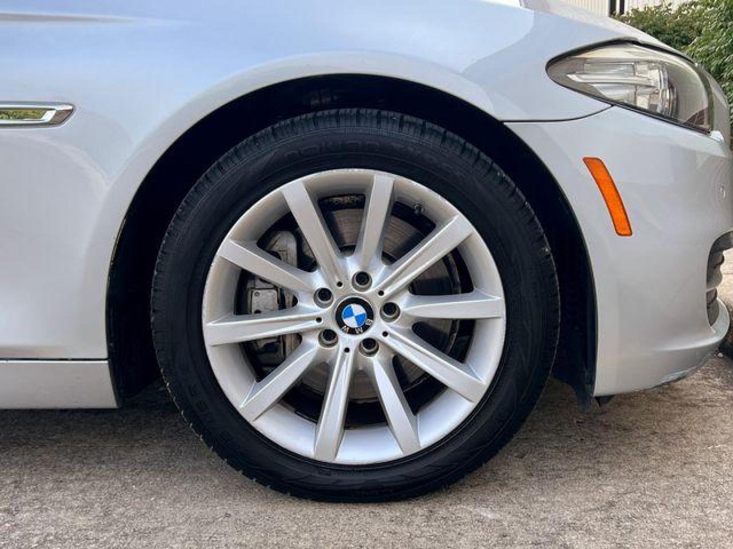 2014 SILVER /Black BMW 535 I (WBA5B1C59ED) with an 3.0L engine, Automatic transmission, located at 2990 Old Orchard Rd., Jackson, MO, 63755, 37.354214, -89.612106 - Photo#42