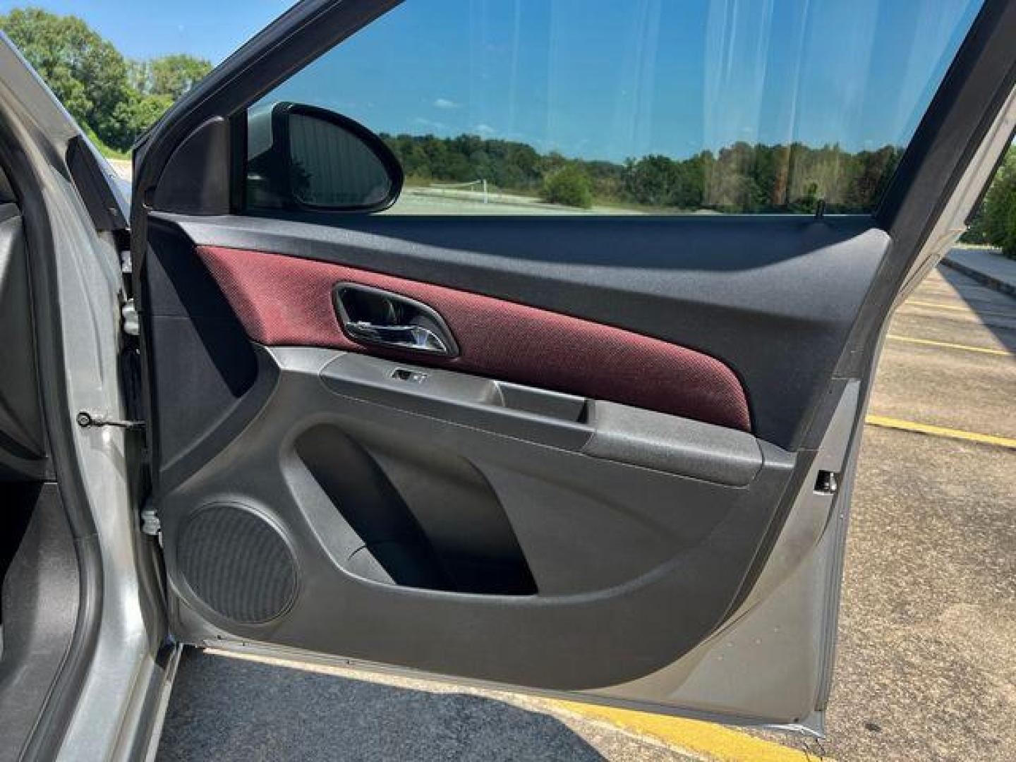 2014 SILVER /Jet Black/Sport Red CHEVROLET CRUZE LT (1G1PC5SBXE7) with an 1.4L engine, Automatic transmission, located at 2990 Old Orchard Rd., Jackson, MO, 63755, 37.354214, -89.612106 - Photo#12