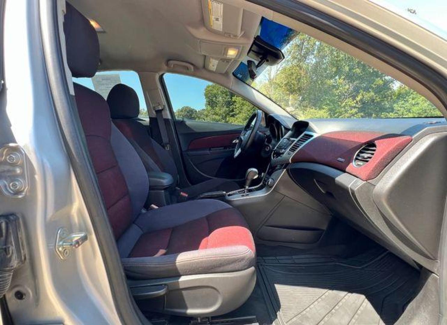 2014 SILVER /Jet Black/Sport Red CHEVROLET CRUZE LT (1G1PC5SBXE7) with an 1.4L engine, Automatic transmission, located at 2990 Old Orchard Rd., Jackson, MO, 63755, 37.354214, -89.612106 - Photo#14