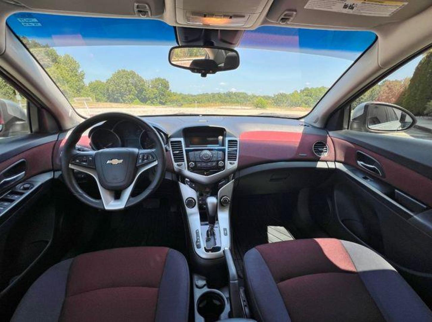 2014 SILVER /Jet Black/Sport Red CHEVROLET CRUZE LT (1G1PC5SBXE7) with an 1.4L engine, Automatic transmission, located at 2990 Old Orchard Rd., Jackson, MO, 63755, 37.354214, -89.612106 - Photo#19