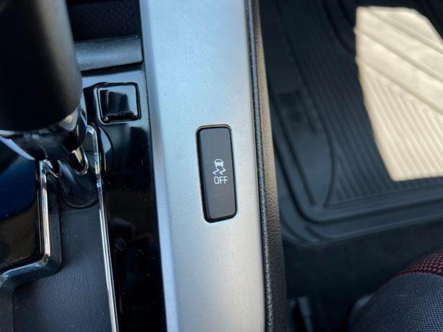 2014 SILVER /Jet Black/Sport Red CHEVROLET CRUZE LT (1G1PC5SBXE7) with an 1.4L engine, Automatic transmission, located at 2990 Old Orchard Rd., Jackson, MO, 63755, 37.354214, -89.612106 - Photo#23