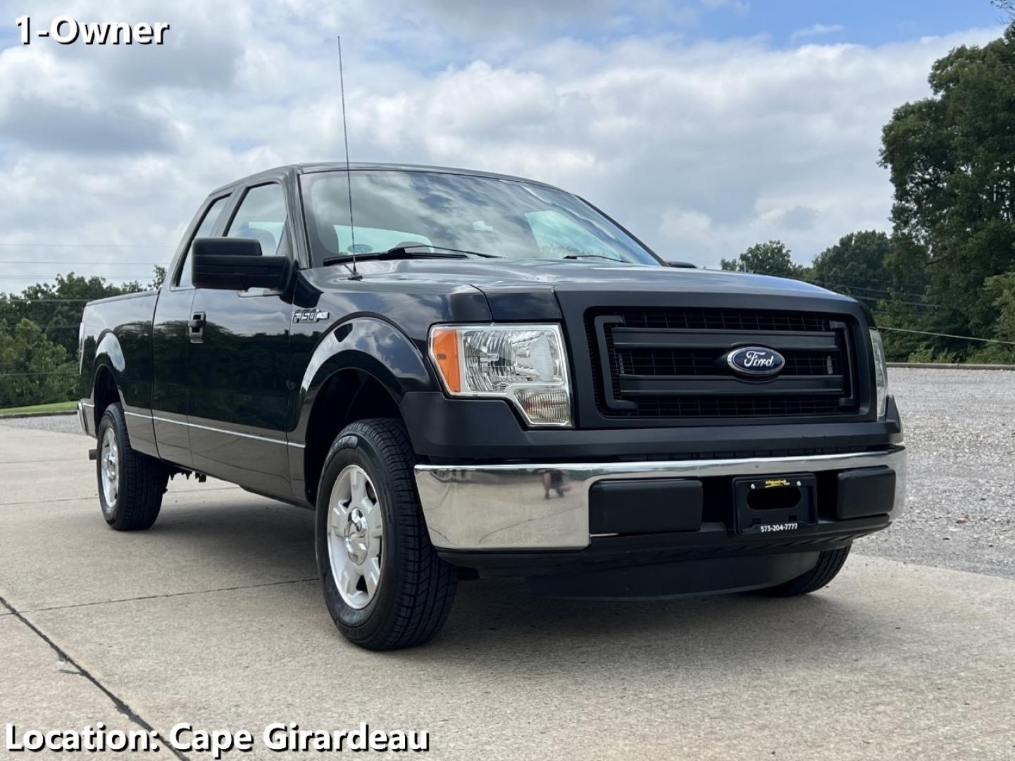 2013 BLACK /Gray Cloth FORD F150 XL (1FTEX1CM4DF) with an 3.7L V6 engine, Automatic transmission, located at 506 S. Kingshighway, Cape Girardeau, MO, 63703, (573) 235-5000, 37.294991, -89.553635 - 2013 Ford F-150 XL 1-Owner 167xxx miles Rear Wheel Drive 3.7L V6 Automatic Bluetooth Cruise Power Windows/Locks/Mirrors We have financing available and we accept trades! Fill out a credit application on our website or come by today! If you have any questions, give us a call at (573) 235-50 - Photo#0