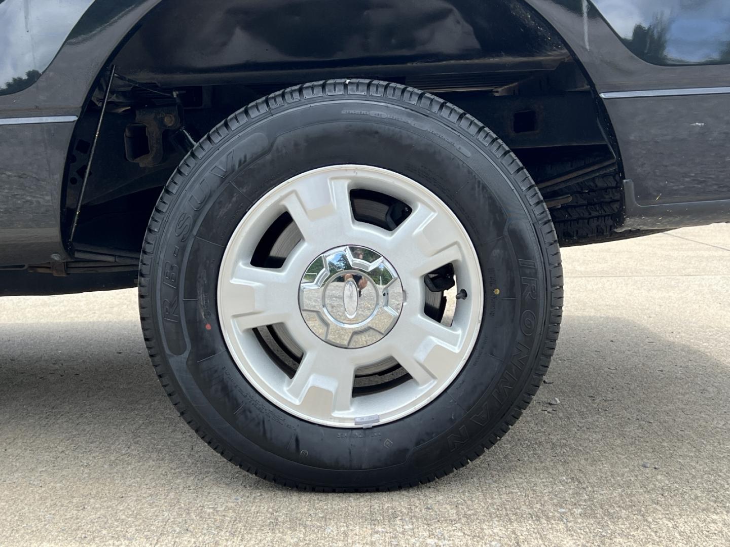 2013 BLACK /Gray Cloth FORD F150 XL (1FTEX1CM4DF) with an 3.7L V6 engine, Automatic transmission, located at 506 S. Kingshighway, Cape Girardeau, MO, 63703, (573) 235-5000, 37.294991, -89.553635 - 2013 Ford F-150 XL 1-Owner 167xxx miles Rear Wheel Drive 3.7L V6 Automatic Bluetooth Cruise Power Windows/Locks/Mirrors We have financing available and we accept trades! Fill out a credit application on our website or come by today! If you have any questions, give us a call at (573) 235-50 - Photo#31