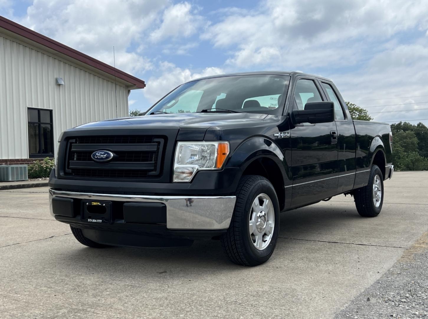 2013 BLACK /Gray Cloth FORD F150 XL (1FTEX1CM4DF) with an 3.7L V6 engine, Automatic transmission, located at 506 S. Kingshighway, Cape Girardeau, MO, 63703, (573) 235-5000, 37.294991, -89.553635 - 2013 Ford F-150 XL 1-Owner 167xxx miles Rear Wheel Drive 3.7L V6 Automatic Bluetooth Cruise Power Windows/Locks/Mirrors We have financing available and we accept trades! Fill out a credit application on our website or come by today! If you have any questions, give us a call at (573) 235-50 - Photo#2