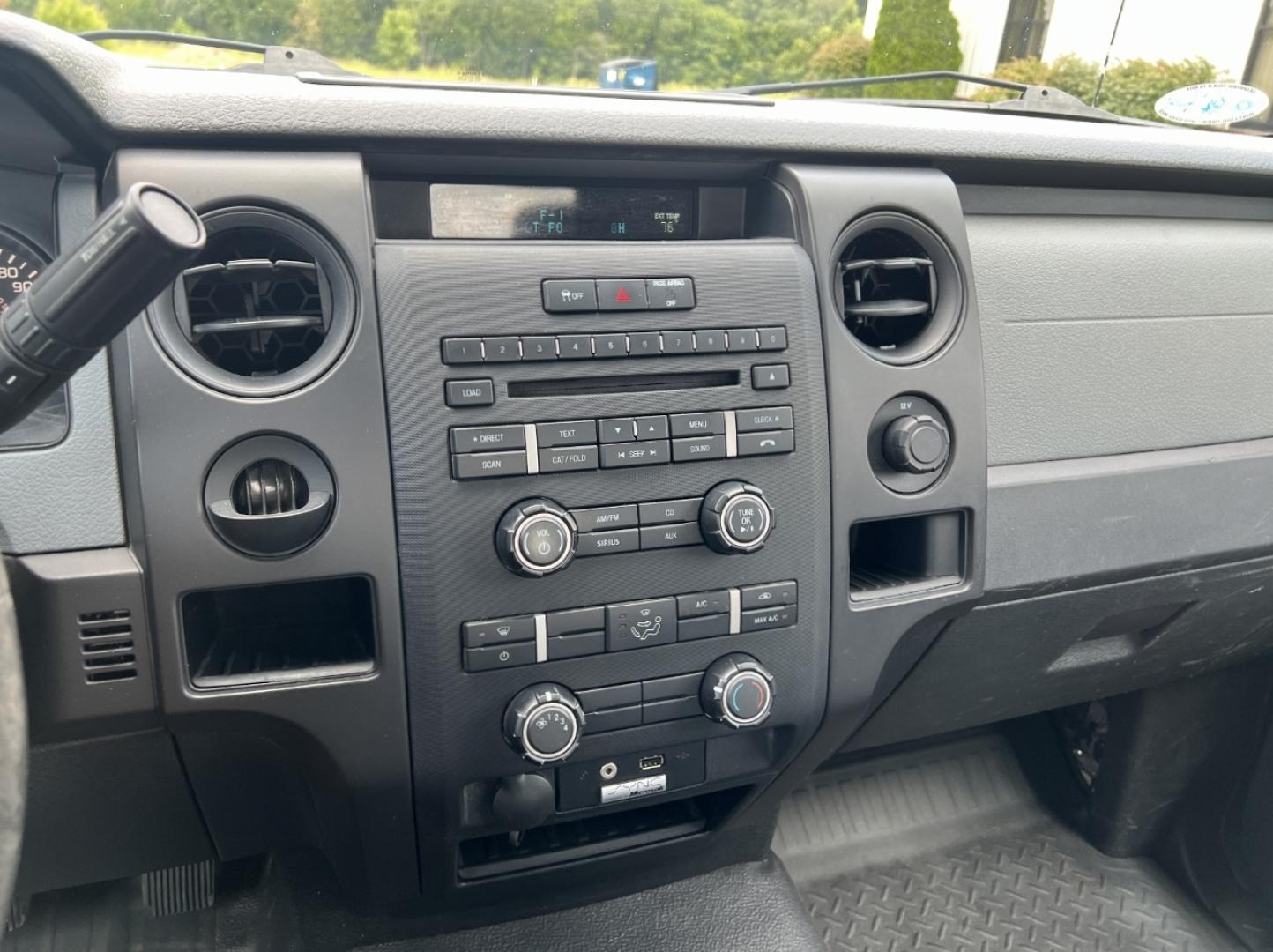 2013 BLACK /Gray Cloth FORD F150 XL (1FTEX1CM4DF) with an 3.7L V6 engine, Automatic transmission, located at 506 S. Kingshighway, Cape Girardeau, MO, 63703, (573) 235-5000, 37.294991, -89.553635 - 2013 Ford F-150 XL 1-Owner 167xxx miles Rear Wheel Drive 3.7L V6 Automatic Bluetooth Cruise Power Windows/Locks/Mirrors We have financing available and we accept trades! Fill out a credit application on our website or come by today! If you have any questions, give us a call at (573) 235-50 - Photo#21
