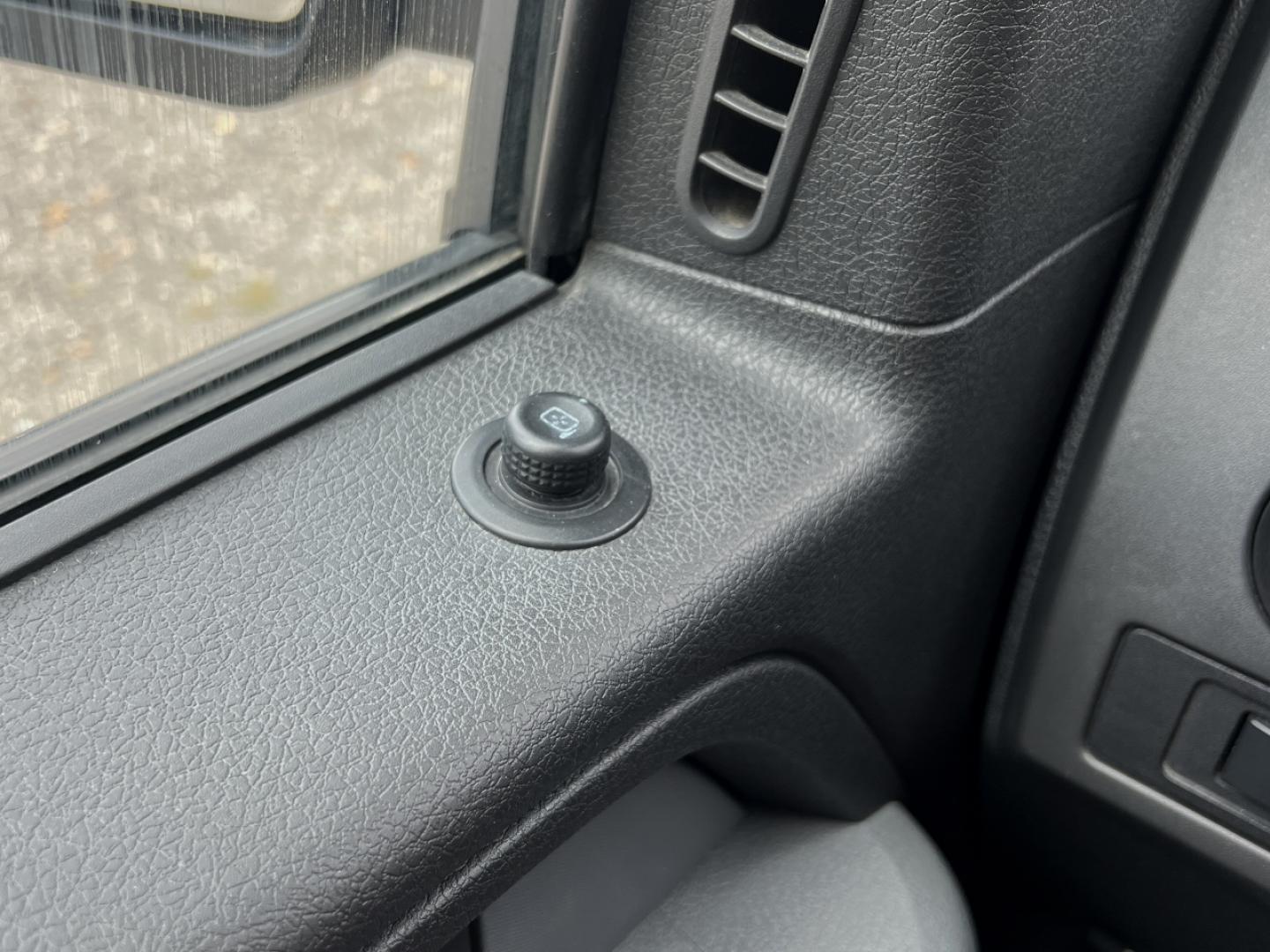 2013 BLACK /Gray Cloth FORD F150 XL (1FTEX1CM4DF) with an 3.7L V6 engine, Automatic transmission, located at 506 S. Kingshighway, Cape Girardeau, MO, 63703, (573) 235-5000, 37.294991, -89.553635 - 2013 Ford F-150 XL 1-Owner 167xxx miles Rear Wheel Drive 3.7L V6 Automatic Bluetooth Cruise Power Windows/Locks/Mirrors We have financing available and we accept trades! Fill out a credit application on our website or come by today! If you have any questions, give us a call at (573) 235-50 - Photo#26