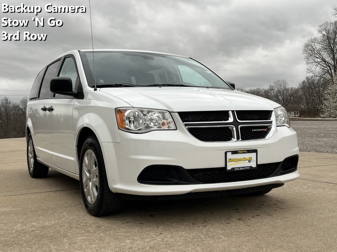 photo of 2019 DODGE GRAND CARAVAN SE