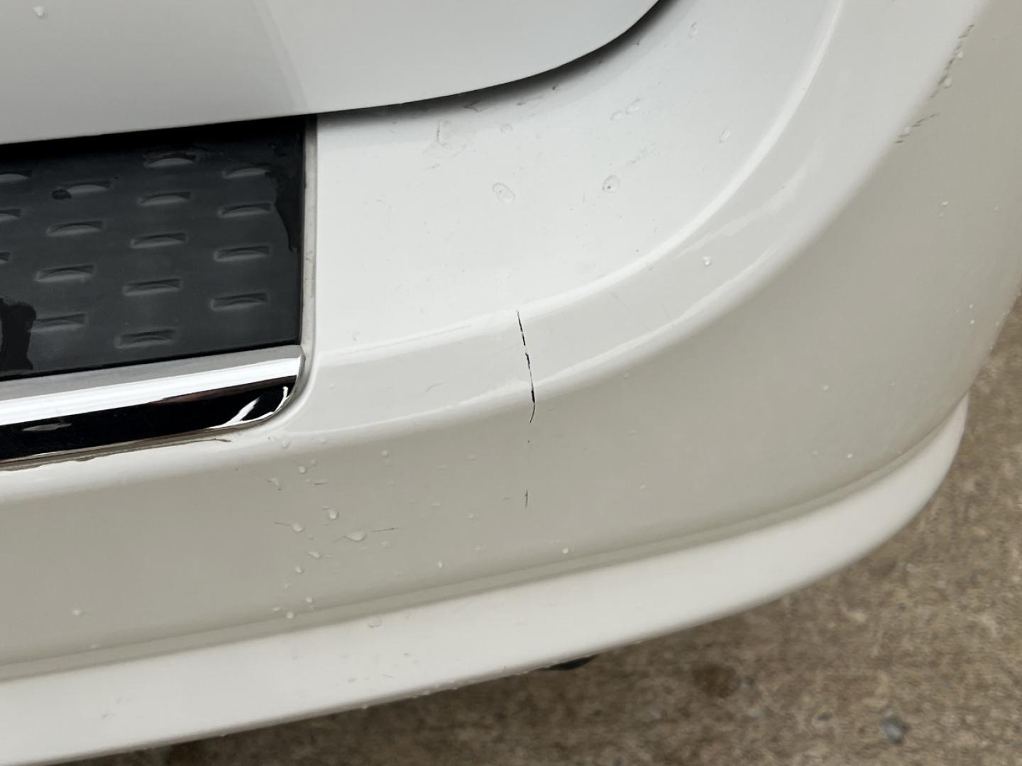 2019 WHITE /Black Cloth DODGE GRAND CARAVAN SE (2C4RDGBG0KR) with an 3.6L V6 engine, Automatic transmission, located at 506 S. Kingshighway, Cape Girardeau, MO, 63703, (573) 235-5000, 37.294991, -89.553635 - 2019 Dodge Grand Caravan SE 90xxx miles Front Wheel Drive 3.6L V6 Automatic Backup Camera Stow 'N Go Bluetooth Cruise Power Windows/Locks/Mirrors We have financing available and we accept trades! Fill out a credit application on our website or come by today! If you have any questions, giv - Photo#37