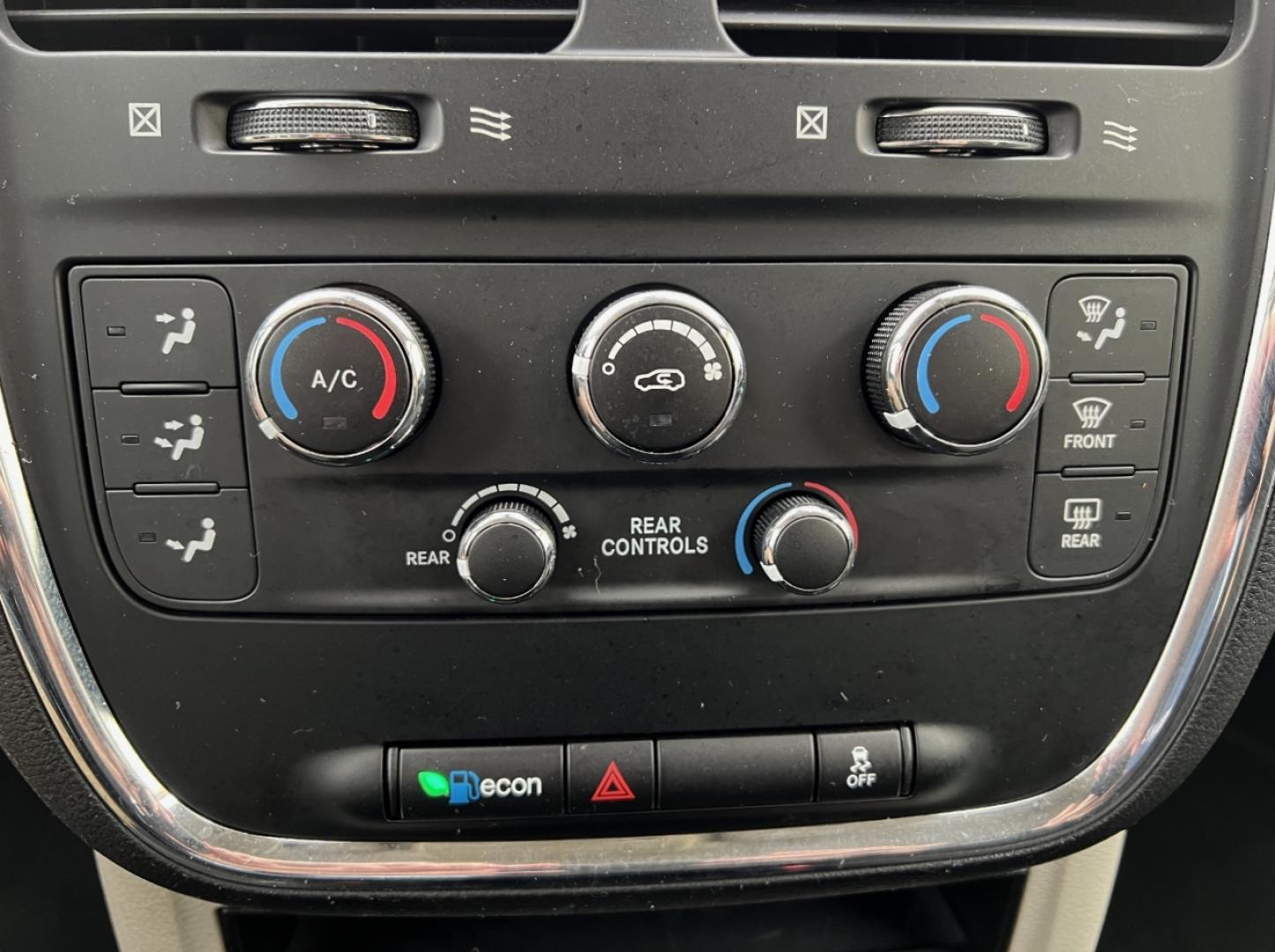 2019 WHITE /Black Cloth DODGE GRAND CARAVAN SE (2C4RDGBG0KR) with an 3.6L V6 engine, Automatic transmission, located at 506 S. Kingshighway, Cape Girardeau, MO, 63703, (573) 235-5000, 37.294991, -89.553635 - 2019 Dodge Grand Caravan SE 90xxx miles Front Wheel Drive 3.6L V6 Automatic Backup Camera Stow 'N Go Bluetooth Cruise Power Windows/Locks/Mirrors We have financing available and we accept trades! Fill out a credit application on our website or come by today! If you have any questions, giv - Photo#23
