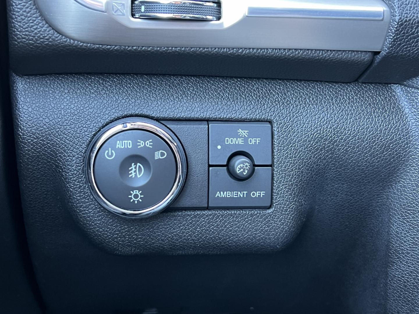 2015 SILVER /Black Leather GMC ACADIA DENALI (1GKKRTKD2FJ) with an 3.6L V6 engine, Automatic transmission, located at 506 S. Kingshighway, Cape Girardeau, MO, 63703, (573) 235-5000, 37.294991, -89.553635 - 2015 GMC Acadia Denali 101xxx Front Wheel Drive 3.6L V6 Automatic Leather 3rd Row Navigation Rear Entertainment Power/Heated/Cooled Seats Heated Steering Wheel Backup Camera Sunroof Bluetooth Remote Start Cruise Power Windows/Locks/Mirrors We have financing available and we accept t - Photo#33