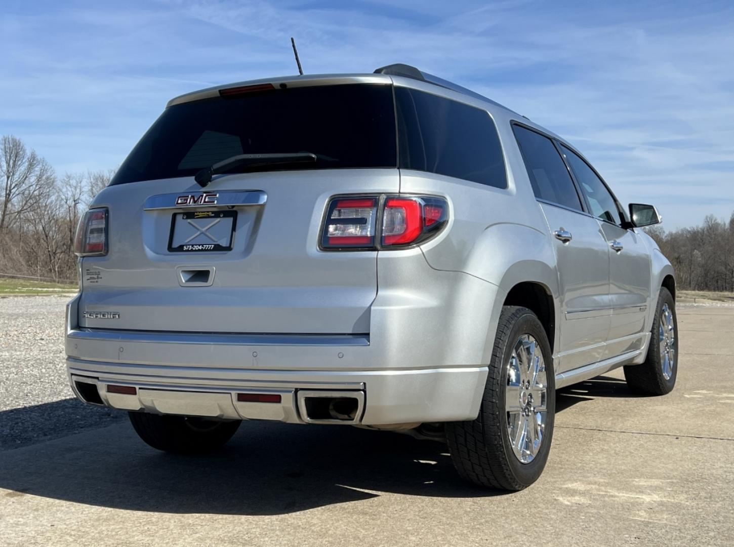 2015 SILVER /Black Leather GMC ACADIA DENALI (1GKKRTKD2FJ) with an 3.6L V6 engine, Automatic transmission, located at 506 S. Kingshighway, Cape Girardeau, MO, 63703, (573) 235-5000, 37.294991, -89.553635 - 2015 GMC Acadia Denali 101xxx Front Wheel Drive 3.6L V6 Automatic Leather 3rd Row Navigation Rear Entertainment Power/Heated/Cooled Seats Heated Steering Wheel Backup Camera Sunroof Bluetooth Remote Start Cruise Power Windows/Locks/Mirrors We have financing available and we accept t - Photo#12
