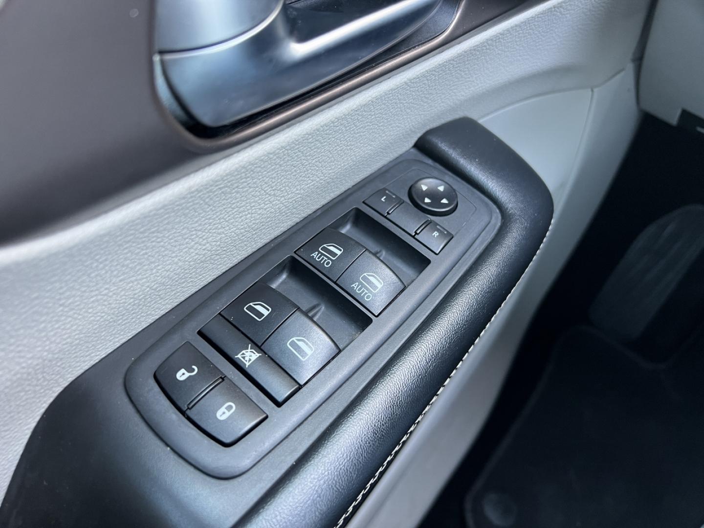 2020 GRAY /Black Leather CHRYSLER VOYAGER LXI (2C4RC1DG2LR) with an 3.6L V6 engine, Automatic transmission, located at 2990 Old Orchard Rd., Jackson, MO, 63755, 37.354214, -89.612106 - 2020 Chrysler Voyager LXI 110xxx miles Front Wheel Drive 3.6L V6 Automatic Leather 3rd Row Stow 'N Go Backup Camera Power Driver Seat Bluetooth Remote Start Cruise Power Windows/Locks/Mirrors We have financing available and we accept trades! Fill out a credit application on our website - Photo#31