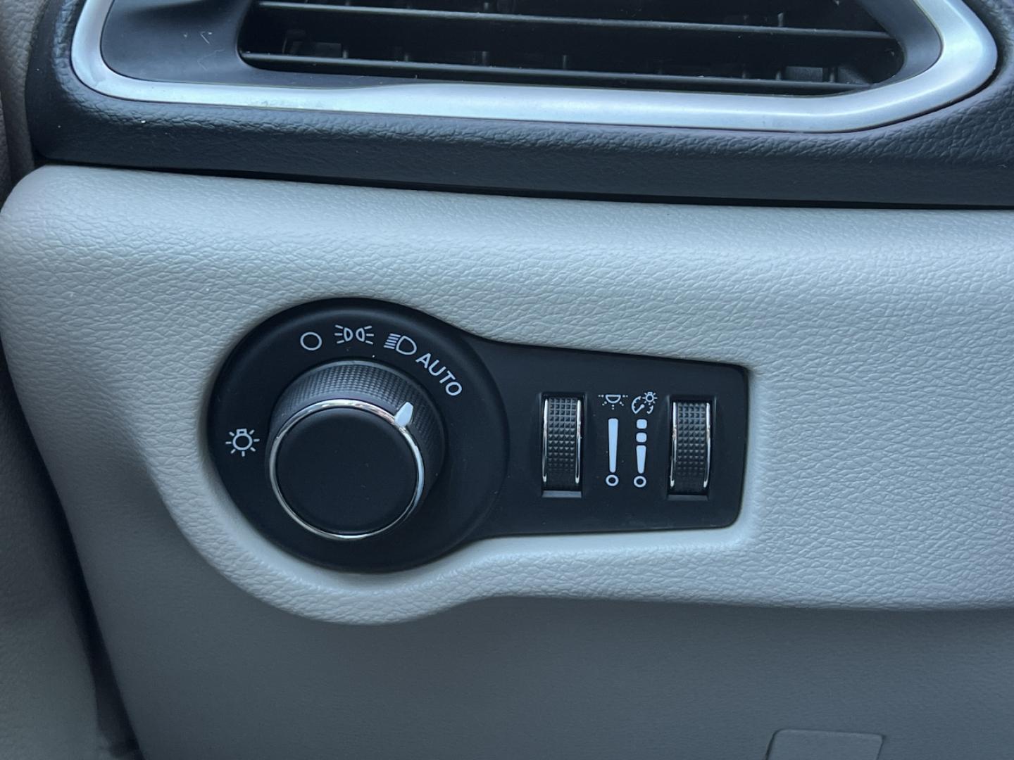 2020 GRAY /Black Leather CHRYSLER VOYAGER LXI (2C4RC1DG2LR) with an 3.6L V6 engine, Automatic transmission, located at 2990 Old Orchard Rd., Jackson, MO, 63755, 37.354214, -89.612106 - 2020 Chrysler Voyager LXI 110xxx miles Front Wheel Drive 3.6L V6 Automatic Leather 3rd Row Stow 'N Go Backup Camera Power Driver Seat Bluetooth Remote Start Cruise Power Windows/Locks/Mirrors We have financing available and we accept trades! Fill out a credit application on our website - Photo#32