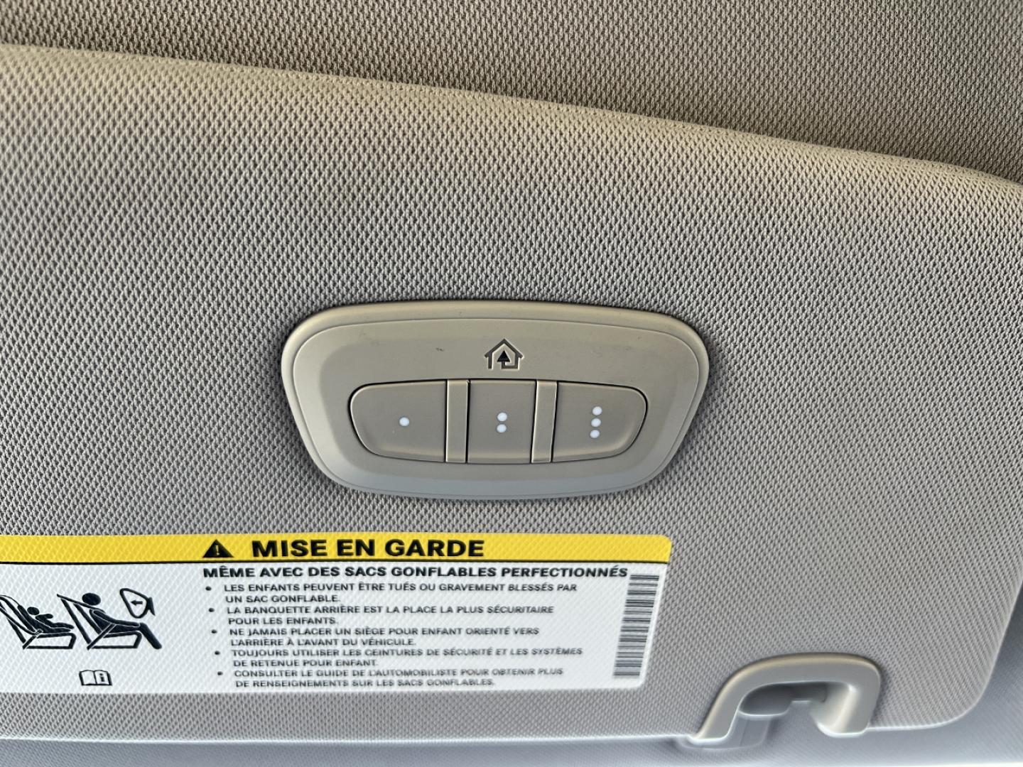 2020 GRAY /Black Leather CHRYSLER VOYAGER LXI (2C4RC1DG2LR) with an 3.6L V6 engine, Automatic transmission, located at 2990 Old Orchard Rd., Jackson, MO, 63755, 37.354214, -89.612106 - 2020 Chrysler Voyager LXI 110xxx miles Front Wheel Drive 3.6L V6 Automatic Leather 3rd Row Stow 'N Go Backup Camera Power Driver Seat Bluetooth Remote Start Cruise Power Windows/Locks/Mirrors We have financing available and we accept trades! Fill out a credit application on our website - Photo#33
