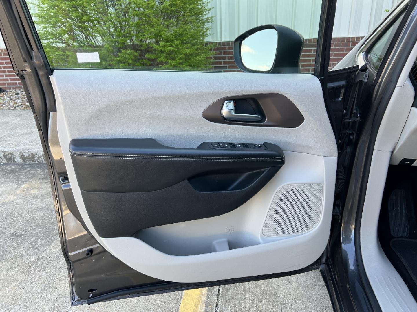 2020 GRAY /Black Leather CHRYSLER VOYAGER LXI (2C4RC1DG2LR) with an 3.6L V6 engine, Automatic transmission, located at 2990 Old Orchard Rd., Jackson, MO, 63755, 37.354214, -89.612106 - 2020 Chrysler Voyager LXI 110xxx miles Front Wheel Drive 3.6L V6 Automatic Leather 3rd Row Stow 'N Go Backup Camera Power Driver Seat Bluetooth Remote Start Cruise Power Windows/Locks/Mirrors We have financing available and we accept trades! Fill out a credit application on our website - Photo#13