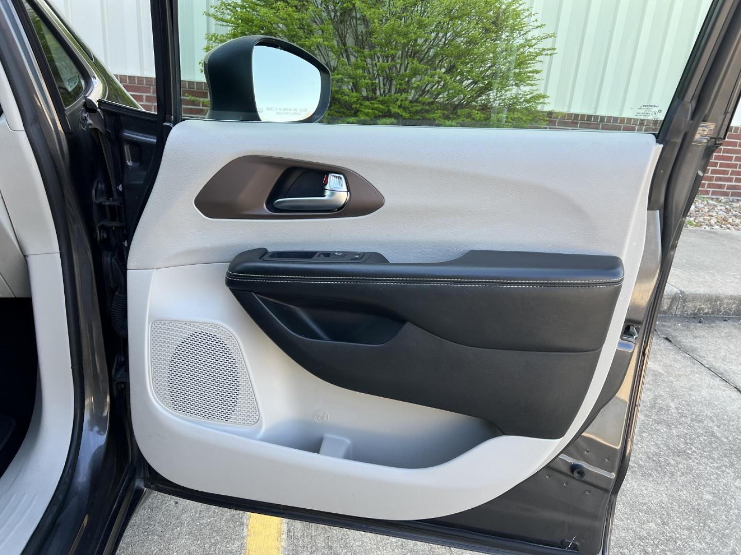 2020 GRAY /Black Leather CHRYSLER VOYAGER LXI (2C4RC1DG2LR) with an 3.6L V6 engine, Automatic transmission, located at 2990 Old Orchard Rd., Jackson, MO, 63755, 37.354214, -89.612106 - 2020 Chrysler Voyager LXI 110xxx miles Front Wheel Drive 3.6L V6 Automatic Leather 3rd Row Stow 'N Go Backup Camera Power Driver Seat Bluetooth Remote Start Cruise Power Windows/Locks/Mirrors We have financing available and we accept trades! Fill out a credit application on our website - Photo#15