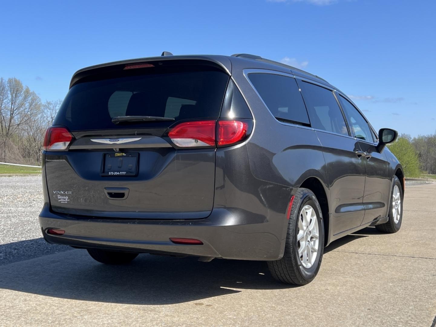 2020 GRAY /Black Leather CHRYSLER VOYAGER LXI (2C4RC1DG2LR) with an 3.6L V6 engine, Automatic transmission, located at 2990 Old Orchard Rd., Jackson, MO, 63755, 37.354214, -89.612106 - 2020 Chrysler Voyager LXI 110xxx miles Front Wheel Drive 3.6L V6 Automatic Leather 3rd Row Stow 'N Go Backup Camera Power Driver Seat Bluetooth Remote Start Cruise Power Windows/Locks/Mirrors We have financing available and we accept trades! Fill out a credit application on our website - Photo#9