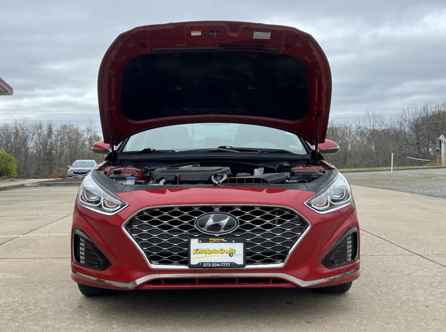 2019 RED /Gray Leather HYUNDAI SONATA LIMITED (5NPE34AF4KH) with an 2.4L 4 Cyl. engine, Automatic transmission, located at 2990 Old Orchard Rd., Jackson, MO, 63755, 37.354214, -89.612106 - 2019 Hyundai Sonata Limited 130xxx miles Front Wheel Drive 2.4L 4 Cyl. Automatic Leather Navigation Power/Heated/Cooled Seats Heated Steering Wheel Backup Camera Sunroof Bluetooth Cruise Power Windows/Locks/Mirrors We have financing available and we accept trades! Fill out a credit app - Photo#34