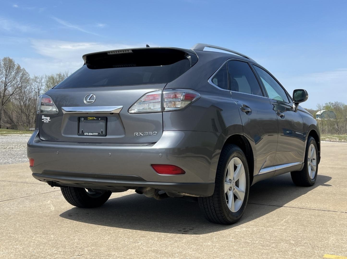 2012 GREY /Black Leather LEXUS RX 350 (2T2BK1BAXCC) with an 3.5L V6 engine, Automatic transmission, located at 506 S. Kingshighway, Cape Girardeau, MO, 63703, (573) 235-5000, 37.294991, -89.553635 - 2012 Lexus RX 350 124xxx miles All Wheel Drive 3.5L V6 Automatic Leather Navigation Power Seats Backup Camera Sunroof Cruise Power Windows/Locks/Mirrors We have financing available and we accept trades! Fill out a credit application on our website or come by today! If you have any quest - Photo#9
