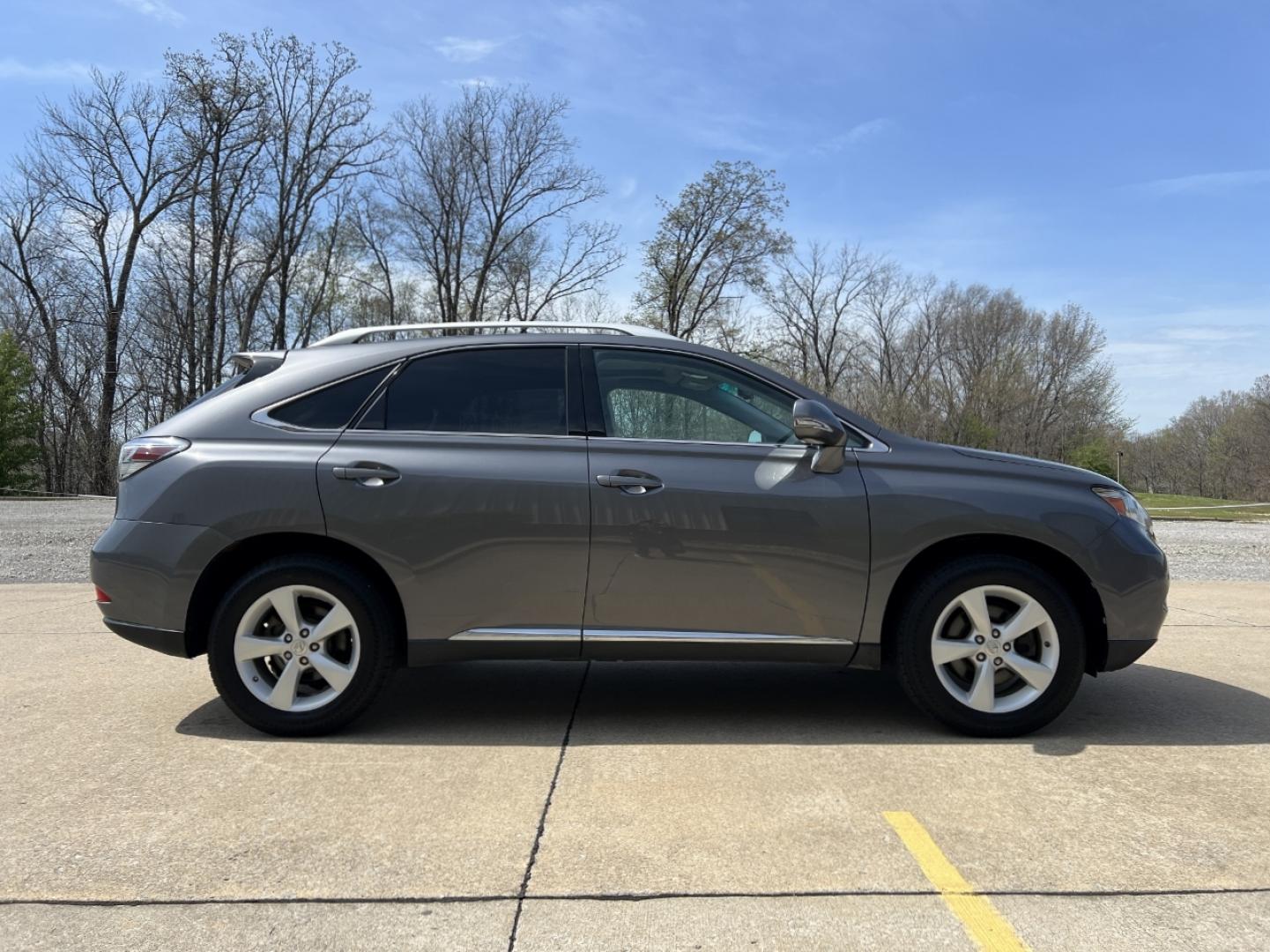 2012 GREY /Black Leather LEXUS RX 350 (2T2BK1BAXCC) with an 3.5L V6 engine, Automatic transmission, located at 506 S. Kingshighway, Cape Girardeau, MO, 63703, (573) 235-5000, 37.294991, -89.553635 - 2012 Lexus RX 350 124xxx miles All Wheel Drive 3.5L V6 Automatic Leather Navigation Power Seats Backup Camera Sunroof Cruise Power Windows/Locks/Mirrors We have financing available and we accept trades! Fill out a credit application on our website or come by today! If you have any quest - Photo#8