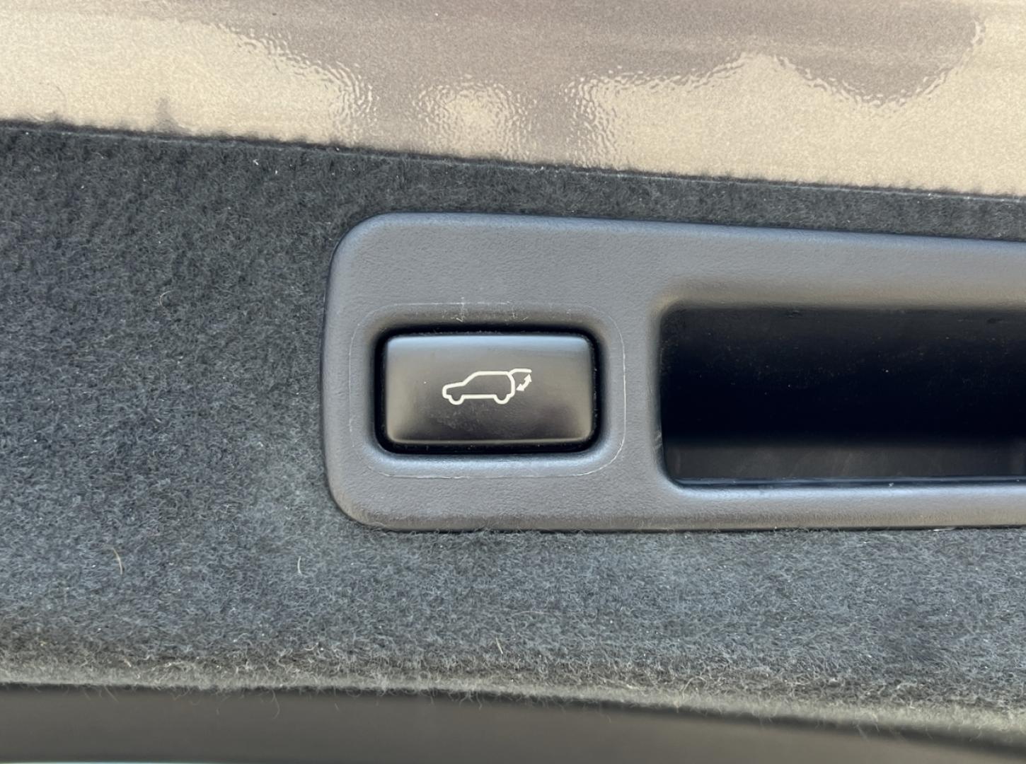 2012 GREY /Black Leather LEXUS RX 350 (2T2BK1BAXCC) with an 3.5L V6 engine, Automatic transmission, located at 506 S. Kingshighway, Cape Girardeau, MO, 63703, (573) 235-5000, 37.294991, -89.553635 - 2012 Lexus RX 350 124xxx miles All Wheel Drive 3.5L V6 Automatic Leather Navigation Power Seats Backup Camera Sunroof Cruise Power Windows/Locks/Mirrors We have financing available and we accept trades! Fill out a credit application on our website or come by today! If you have any quest - Photo#21