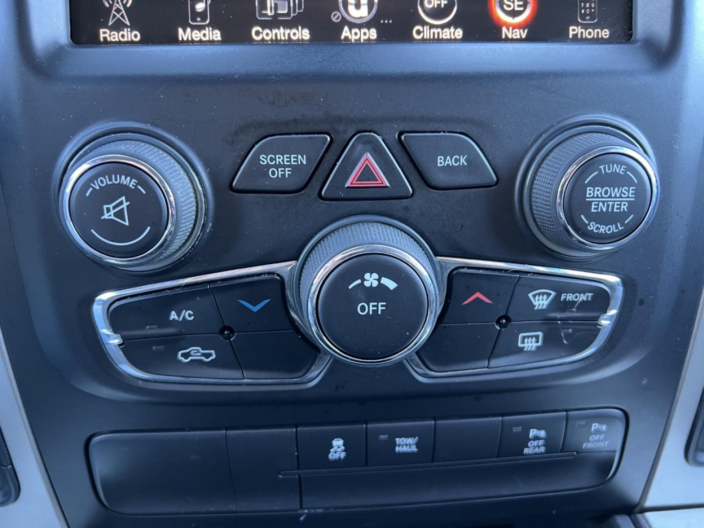 2016 SILVER /Gray Cloth RAM 1500 SLT (1C6RR7TT7GS) with an 5.7L engine, Automatic transmission, located at 2990 Old Orchard Rd., Jackson, MO, 63755, 37.354214, -89.612106 - Photo#25