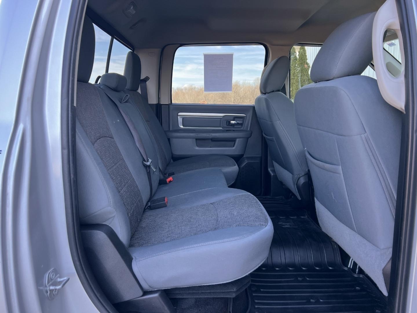 2016 SILVER /Gray Cloth RAM 1500 SLT (1C6RR7TT7GS) with an 5.7L engine, Automatic transmission, located at 2990 Old Orchard Rd., Jackson, MO, 63755, 37.354214, -89.612106 - Photo#17