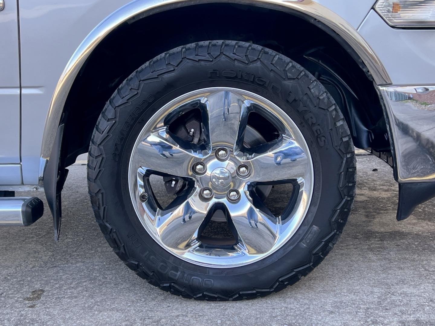 2016 SILVER /Gray Cloth RAM 1500 SLT (1C6RR7TT7GS) with an 5.7L engine, Automatic transmission, located at 2990 Old Orchard Rd., Jackson, MO, 63755, 37.354214, -89.612106 - Photo#37