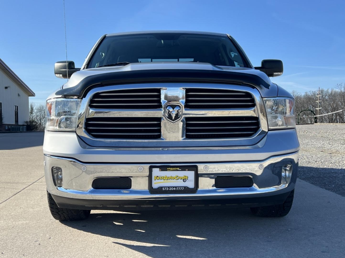 2016 SILVER /Gray Cloth RAM 1500 SLT (1C6RR7TT7GS) with an 5.7L engine, Automatic transmission, located at 2990 Old Orchard Rd., Jackson, MO, 63755, 37.354214, -89.612106 - Photo#12
