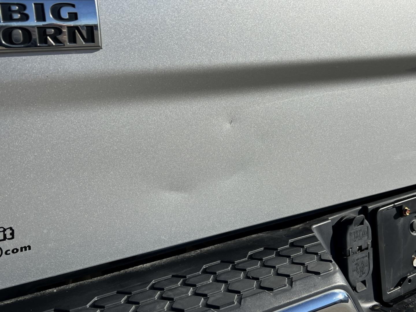 2016 SILVER /Gray Cloth RAM 1500 SLT (1C6RR7TT7GS) with an 5.7L engine, Automatic transmission, located at 2990 Old Orchard Rd., Jackson, MO, 63755, 37.354214, -89.612106 - Photo#38