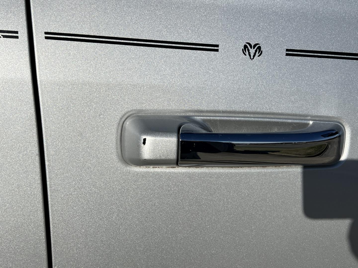 2016 SILVER /Gray Cloth RAM 1500 SLT (1C6RR7TT7GS) with an 5.7L engine, Automatic transmission, located at 2990 Old Orchard Rd., Jackson, MO, 63755, 37.354214, -89.612106 - Photo#44