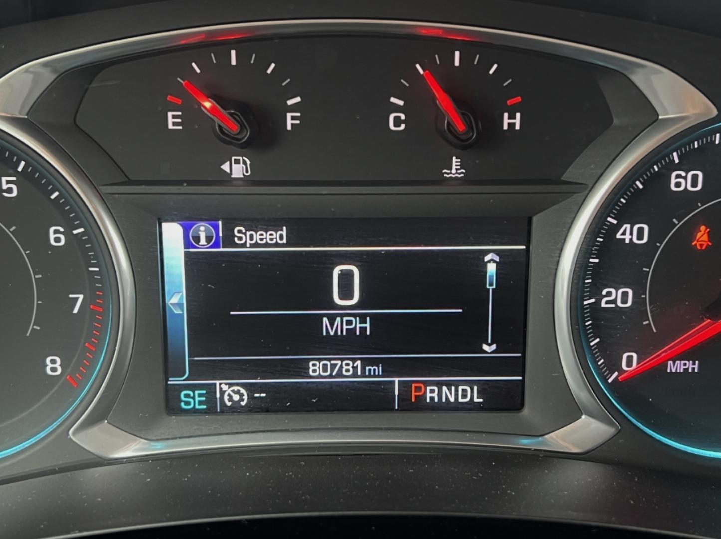 2019 GRAY /Black Cloth CHEVROLET TRAVERSE LT (1GNERGKW9KJ) with an 3.6L engine, Automatic transmission, located at 2990 Old Orchard Rd., Jackson, MO, 63755, 37.354214, -89.612106 - Photo#1