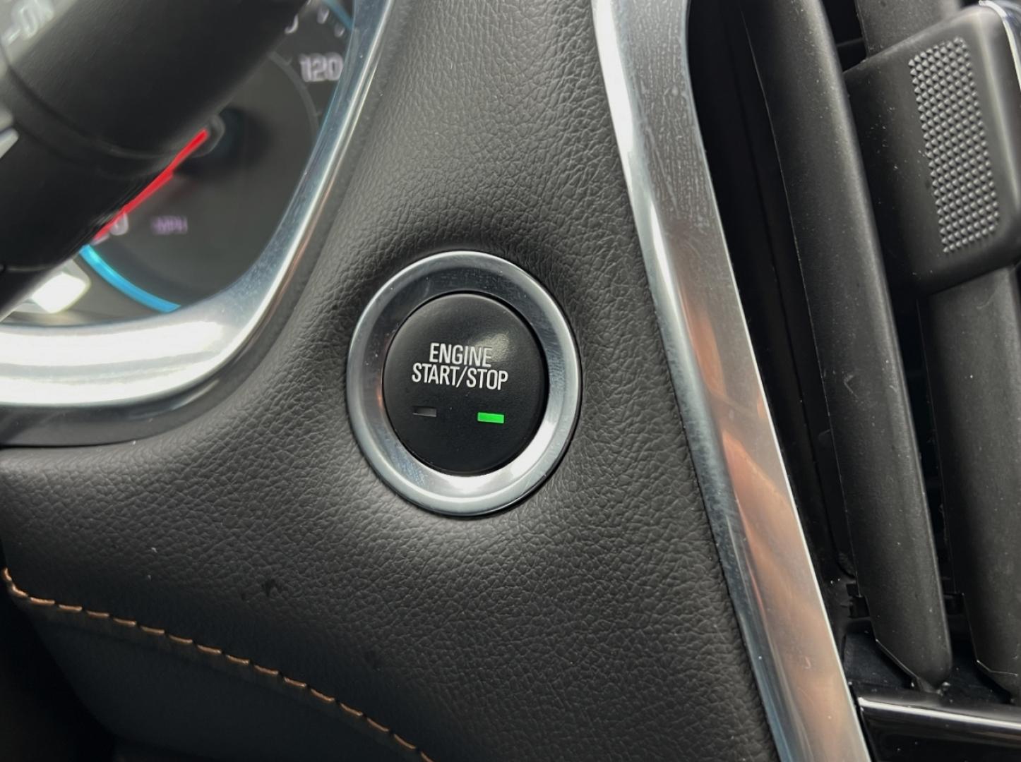 2019 GRAY /Black Cloth CHEVROLET TRAVERSE LT (1GNERGKW9KJ) with an 3.6L engine, Automatic transmission, located at 2990 Old Orchard Rd., Jackson, MO, 63755, 37.354214, -89.612106 - Photo#25