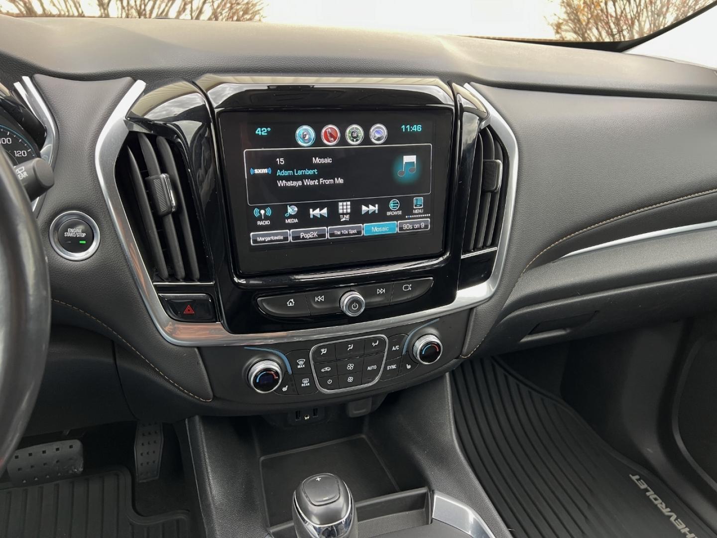 2019 GRAY /Black Cloth CHEVROLET TRAVERSE LT (1GNERGKW9KJ) with an 3.6L engine, Automatic transmission, located at 2990 Old Orchard Rd., Jackson, MO, 63755, 37.354214, -89.612106 - Photo#28