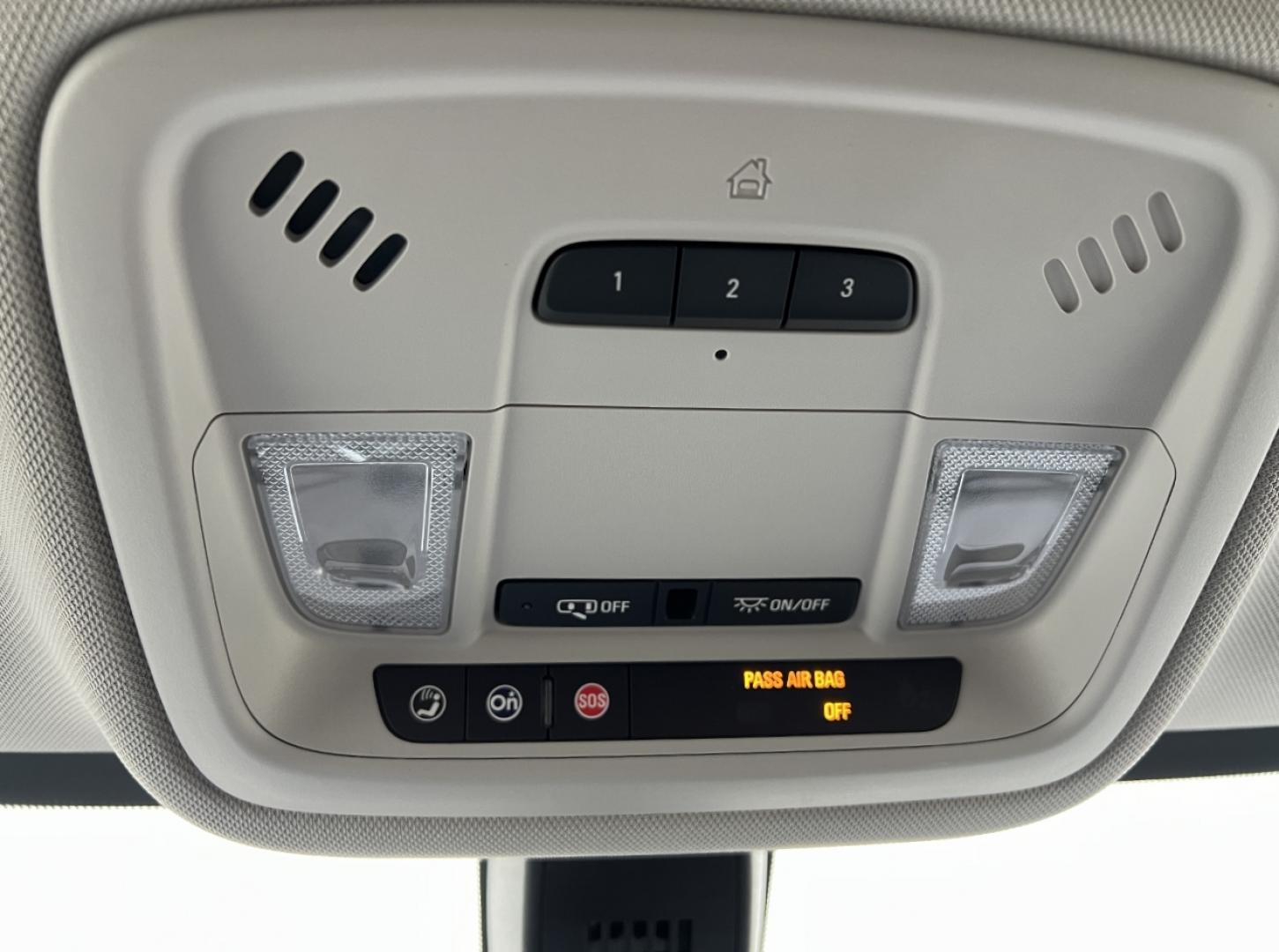 2019 GRAY /Black Cloth CHEVROLET TRAVERSE LT (1GNERGKW9KJ) with an 3.6L engine, Automatic transmission, located at 2990 Old Orchard Rd., Jackson, MO, 63755, 37.354214, -89.612106 - Photo#34