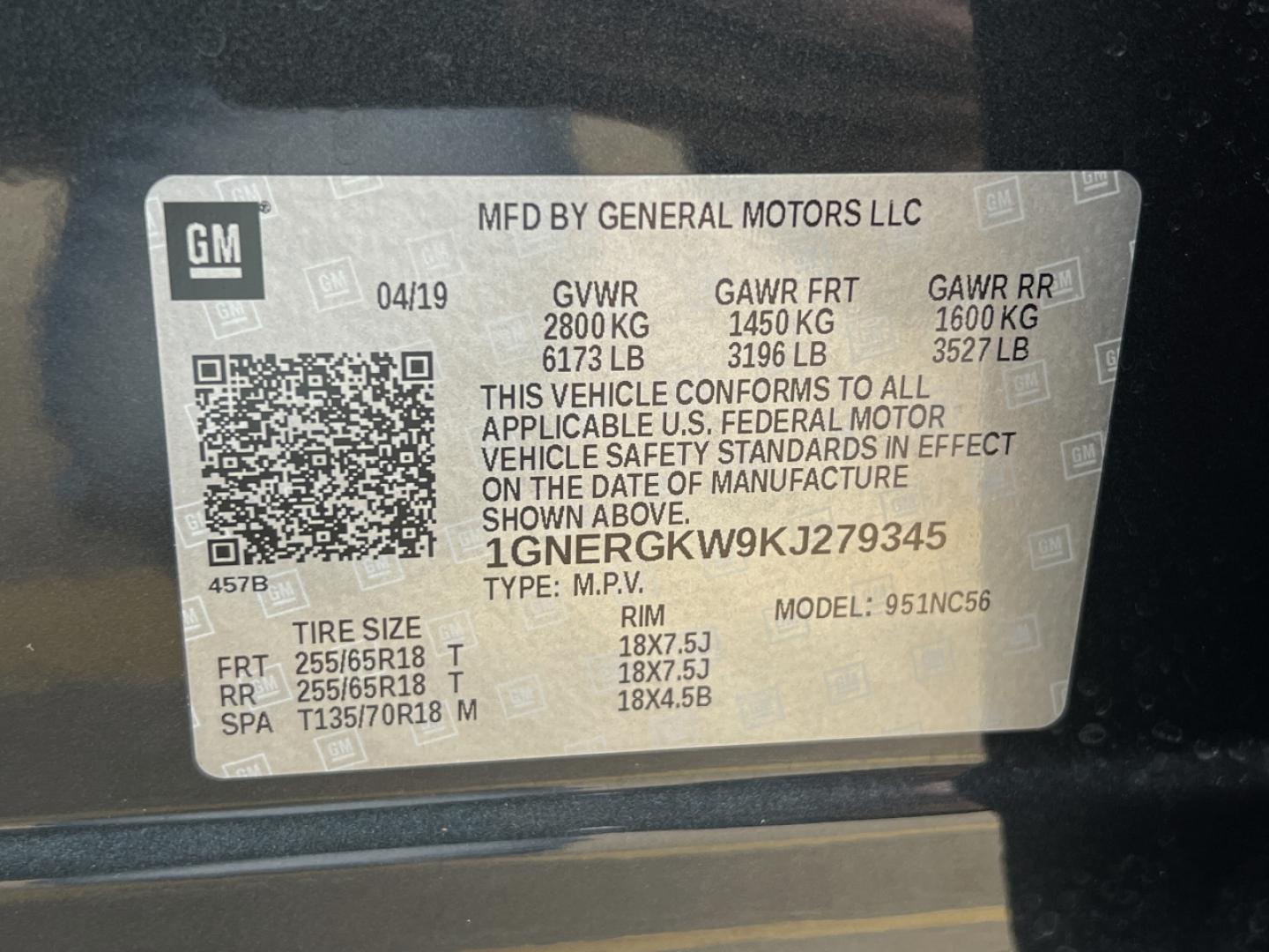 2019 GRAY /Black Cloth CHEVROLET TRAVERSE LT (1GNERGKW9KJ) with an 3.6L engine, Automatic transmission, located at 2990 Old Orchard Rd., Jackson, MO, 63755, 37.354214, -89.612106 - Photo#47